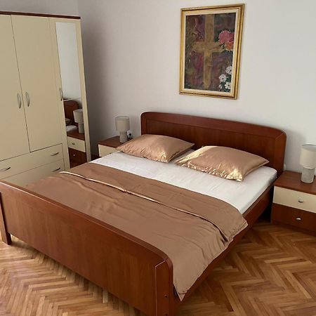 Mucic Apartments Makarska Exterior foto